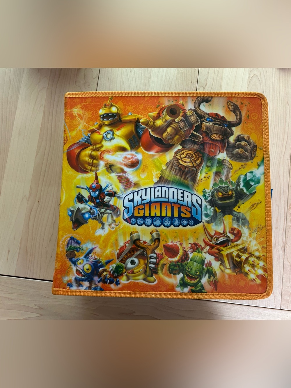Spyro Skylanders Giants large vinyl top handle Velcro closure storage case